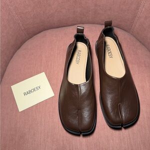 RABOESY Women's Brown Leather Flats